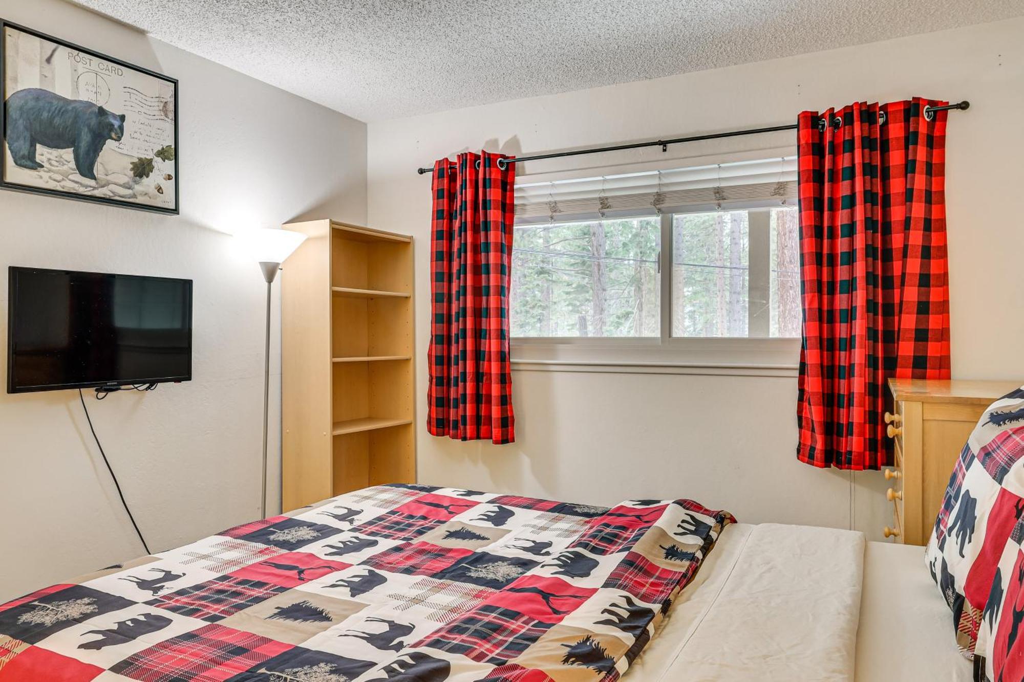 Incline Village Condo With Deck 1 Mi To Lake Tahoe 외부 사진